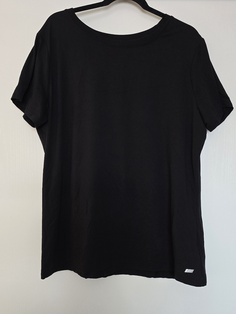 Amazon Essentials - (Plus-Size) Athletic Activewear Casual Short-Sleeve T-Shirt